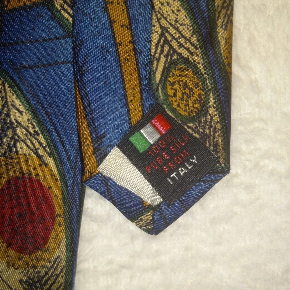 STUARDS MENS TIE AT LA COSTA SO. COAST PLAZA FASHION VALLEY TIE SILK FROM ITALY